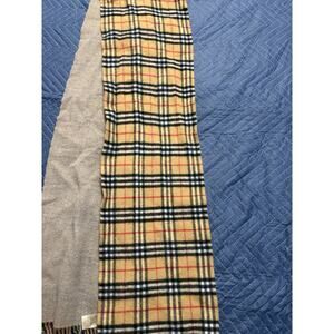 Burberry Wide Check Cashmere Scarf Classic